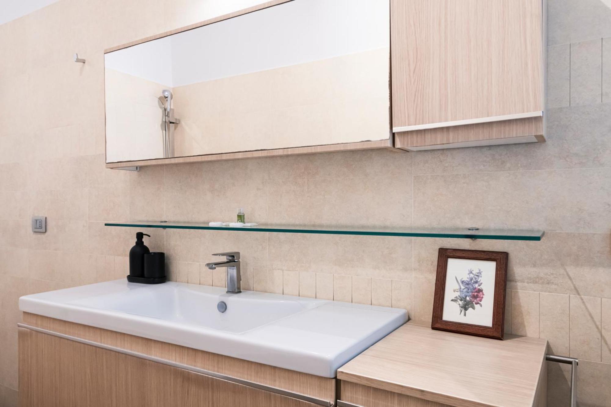 Easylife - Magnificent Splendid Apt Sant'Ambrogio Milan Luaran gambar